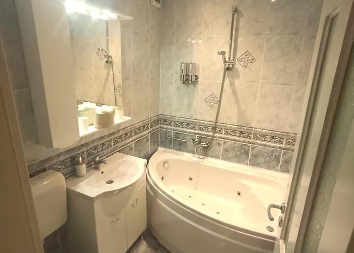 2 Cu View P-ta Victoriei