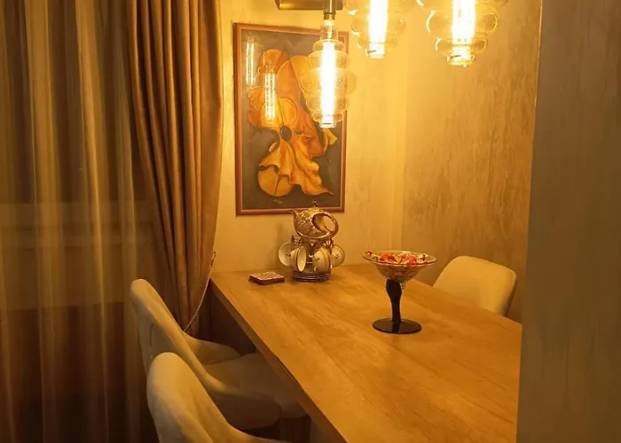 2 Cu View P-ta Victoriei